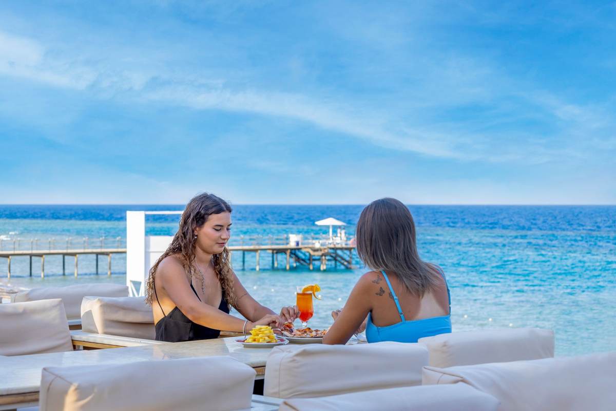 Club Pool Bar