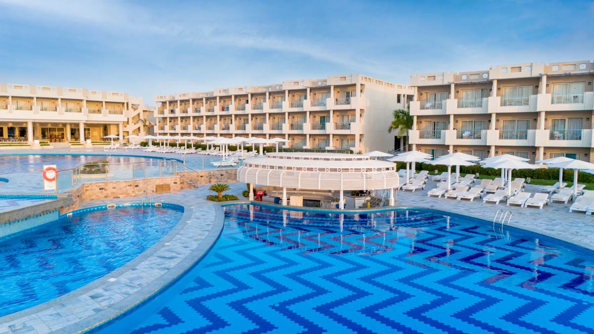 Pool Bar