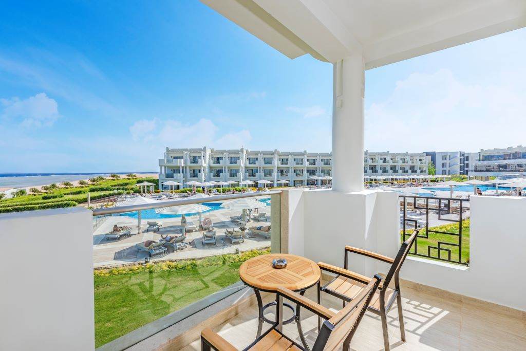 Premium Beach Front Room